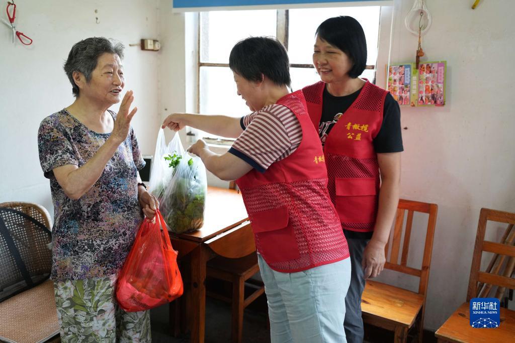 天天斗地主真人版作弊辅助挂有真的